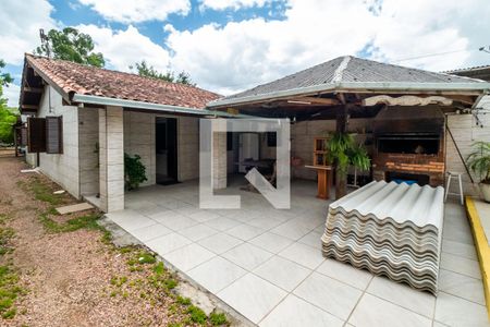 Casa à venda com 100m², 3 quartos e 3 vagas Casa à venda com 100m², 3 quartos e 3 vagasChurrasqueira