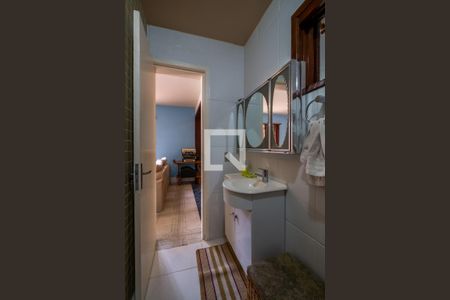 Casa à venda com 100m², 3 quartos e 3 vagas Casa à venda com 100m², 3 quartos e 3 vagasBanheiro