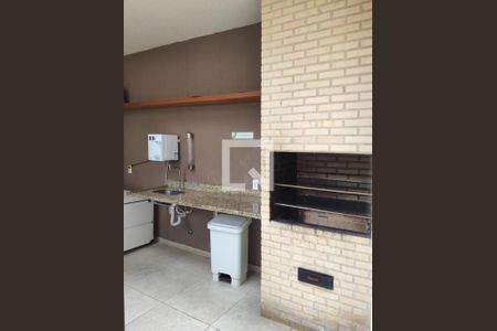 Apartamento para alugar com 48m², 2 quartos e 1 vaga Apartamento para alugar com 48m², 2 quartos e 1 vagaÁrea comum - Churrasqueira