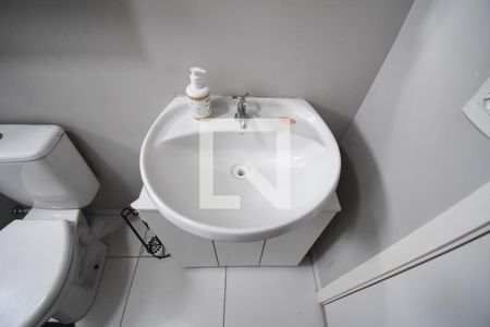 Apartamento para alugar com 48m², 2 quartos e 1 vaga Apartamento para alugar com 48m², 2 quartos e 1 vagaBanheiro