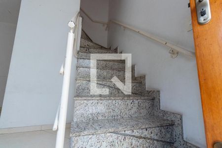 Escada de casa de condomínio à venda com 2 quartos, 64m² em Vila Sílvia, São Paulo