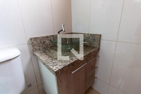 Casa de condomínio para alugar com 64m², 2 quartos e 1 vagaBanheiro da Suíte 1