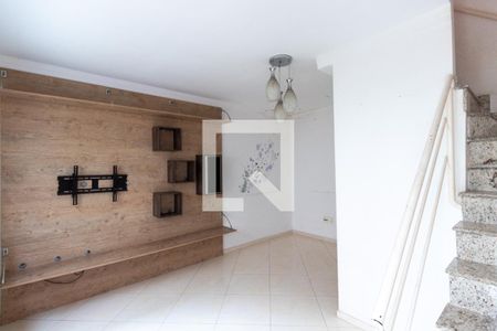 Sala de casa de condomínio à venda com 2 quartos, 64m² em Vila Sílvia, São Paulo