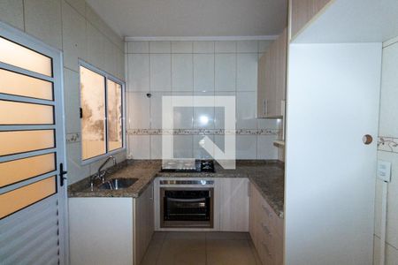 Casa de condomínio para alugar com 64m², 2 quartos e 1 vagaCozinha