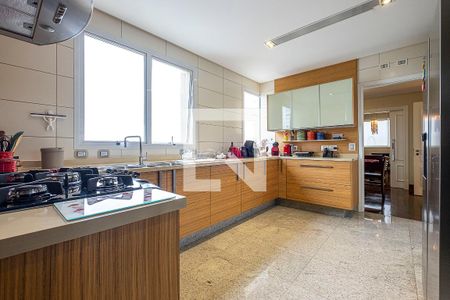 Apartamento à venda com 264m², 4 quartos e 5 vagasCozinha