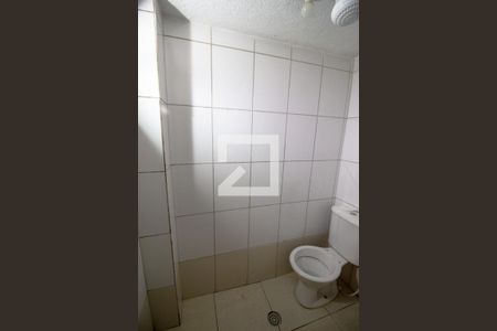 Banheiro de casa para alugar com 1 quarto, 35m² em Parque Paulistano, São Paulo