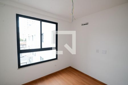 Quarto de apartamento à venda com 2 quartos, 70m² em Grajaú, Rio de Janeiro