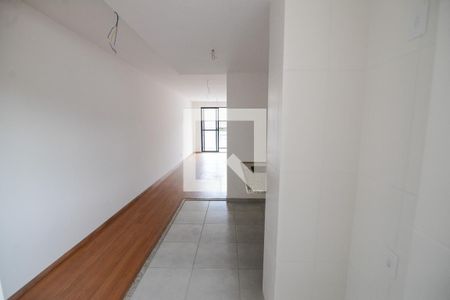 Apartamento à venda com 70m², 2 quartos e 1 vaga Apartamento à venda com 70m², 2 quartos e 1 vagaCozinha e Área de Serviço