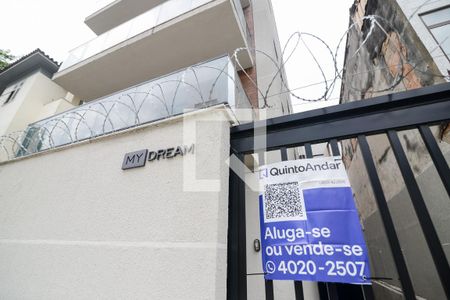 Apartamento à venda com 70m², 2 quartos e 1 vaga Apartamento à venda com 70m², 2 quartos e 1 vagaFachada