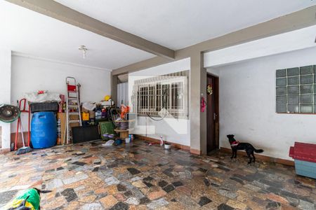 Casa à venda com 156m², 3 quartos e 2 vagas Casa à venda com 156m², 3 quartos e 2 vagasGaragem