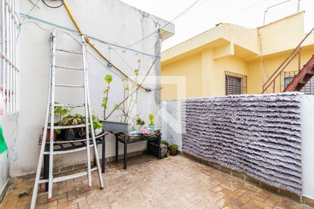 Casa à venda com 156m², 3 quartos e 2 vagas Casa à venda com 156m², 3 quartos e 2 vagasVaranda