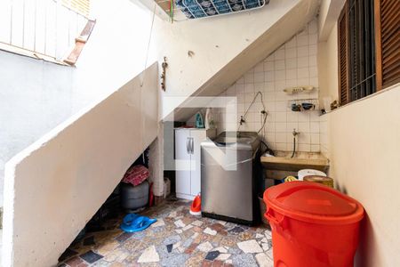 Casa à venda com 156m², 3 quartos e 2 vagas Casa à venda com 156m², 3 quartos e 2 vagasLavanderia
