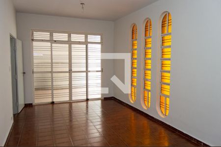 Casa para alugar com 4 quartos, 169m² em Setor Central, Goiânia