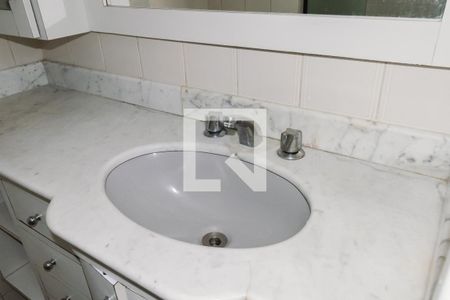 Apartamento para alugar com 47m², 2 quartos e 1 vagaBanheiro da Suíte Pia