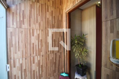 Casa à venda com 62m², 2 quartos e 1 vagaÁrea de Serviço