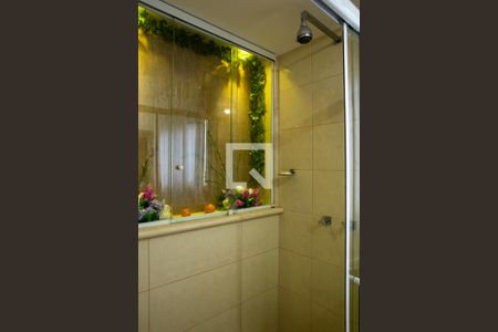 Casa à venda com 648m², 3 quartos e 8 vagasBanheiro da Suíte 2