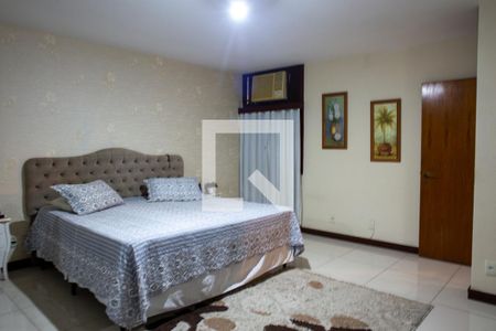 Casa à venda com 648m², 3 quartos e 8 vagasSuíte 2