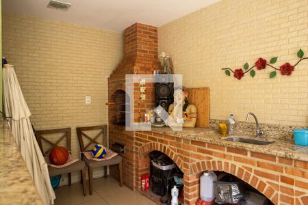 Casa à venda com 648m², 3 quartos e 8 vagasVaranda gourmet - Churrasqueira