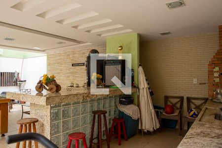 Casa à venda com 648m², 3 quartos e 8 vagasVaranda gourmet