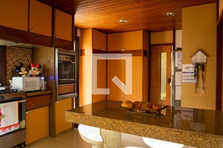 Casa à venda com 648m², 3 quartos e 8 vagasCozinha