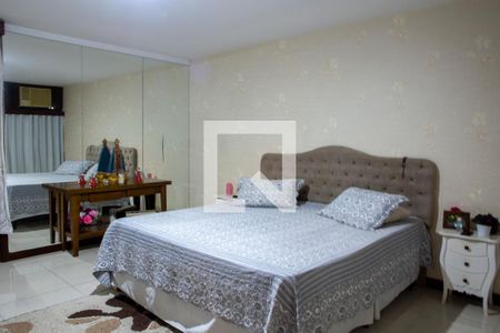 Casa à venda com 648m², 3 quartos e 8 vagasSuíte 2