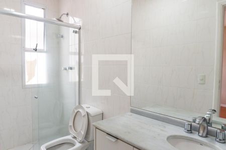 Casa de condomínio à venda com 106m², 3 quartos e 2 vagas Casa de condomínio à venda com 106m², 3 quartos e 2 vagasBanheiro da Suíte