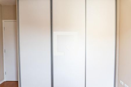 Casa de condomínio à venda com 106m², 3 quartos e 2 vagas Casa de condomínio à venda com 106m², 3 quartos e 2 vagasSuite - Armários
