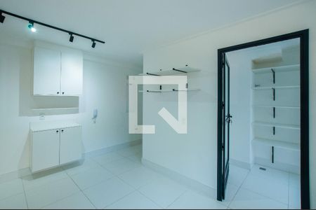 Apartamento para alugar com 266m², 3 quartos e 3 vagas Apartamento para alugar com 266m², 3 quartos e 3 vagasCozinha