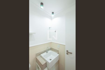 Apartamento para alugar com 266m², 3 quartos e 3 vagas Apartamento para alugar com 266m², 3 quartos e 3 vagasLavabo