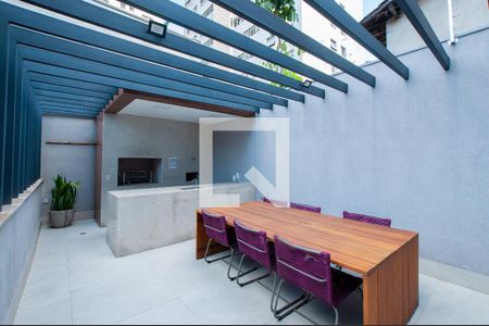Apartamento para alugar com 266m², 3 quartos e 3 vagas Apartamento para alugar com 266m², 3 quartos e 3 vagasÁrea comum - Churrasqueira
