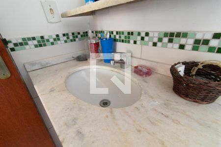 Casa para alugar com 102m², 3 quartos e 1 vagaBanheiro Corredor