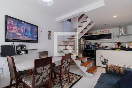 Sala de casa para alugar com 3 quartos, 102m² em Ipanema, Porto Alegre