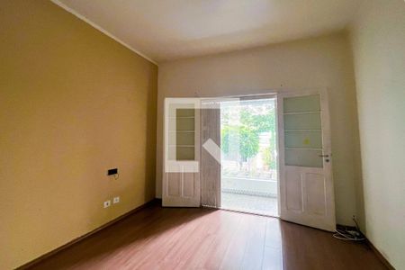 Casa à venda com 342m², 6 quartos e 4 vagasQuarto 1