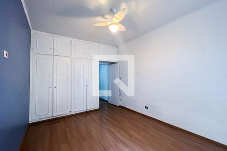 Casa à venda com 342m², 6 quartos e 4 vagasQuarto 2