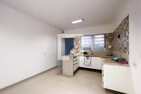 Casa à venda com 342m², 6 quartos e 4 vagasCozinha