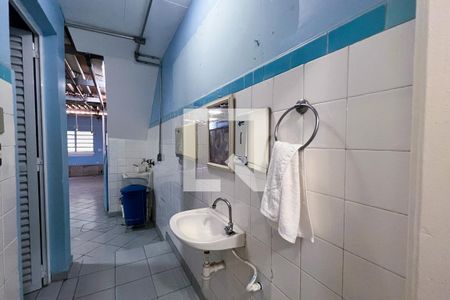 Casa à venda com 342m², 6 quartos e 4 vagasBanheiro de Serviço