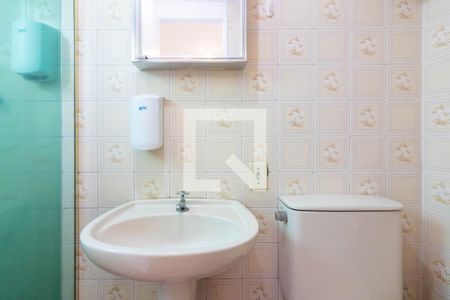 Banheiro de apartamento para alugar com 1 quarto, 40m² em Indianópolis, São Paulo