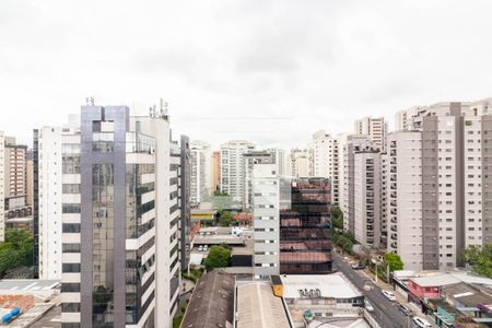 Vista Sala/Quarto de apartamento à venda com 1 quarto, 40m² em Indianópolis, São Paulo