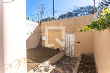 Casa à venda com 229m², 3 quartos e 3 vagasQuintal