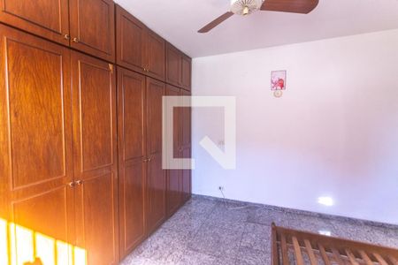 Casa à venda com 229m², 3 quartos e 3 vagasQuarto 3