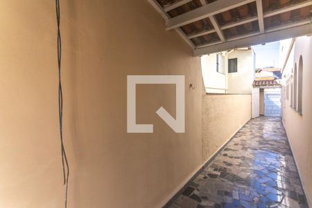 Casa à venda com 229m², 3 quartos e 3 vagasQuintal