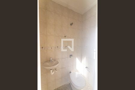 Casa à venda com 229m², 3 quartos e 3 vagasBanheiro de serviço