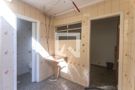 Casa à venda com 229m², 3 quartos e 3 vagasÁrea de serviço