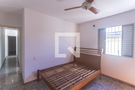 Casa à venda com 229m², 3 quartos e 3 vagasQuarto 3