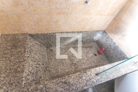 Casa à venda com 229m², 3 quartos e 3 vagasBanheiro social