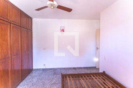 Casa à venda com 229m², 3 quartos e 3 vagasQuarto 3