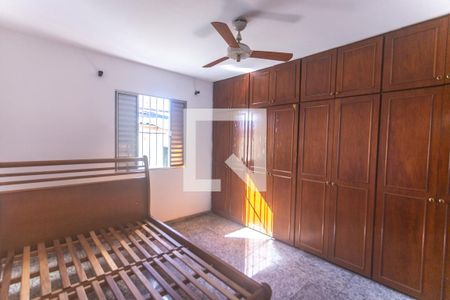 Casa à venda com 229m², 3 quartos e 3 vagasQuarto 3