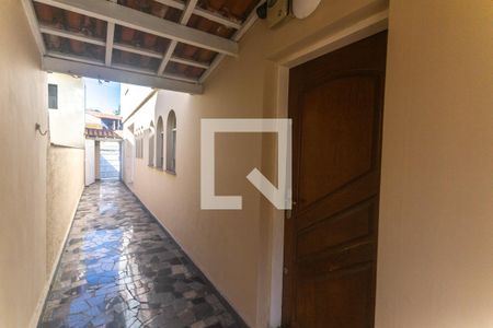 Casa à venda com 229m², 3 quartos e 3 vagasQuintal