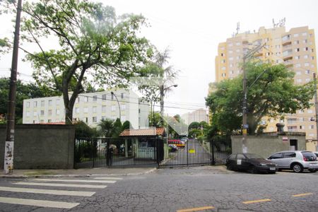 Apartamento à venda com 55m², 3 quartos e 1 vaga Apartamento à venda com 55m², 3 quartos e 1 vagaFachada e portaria