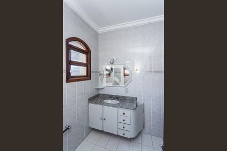 Banheiro suite de casa à venda com 3 quartos, 170m² em Vila Francos, São Paulo